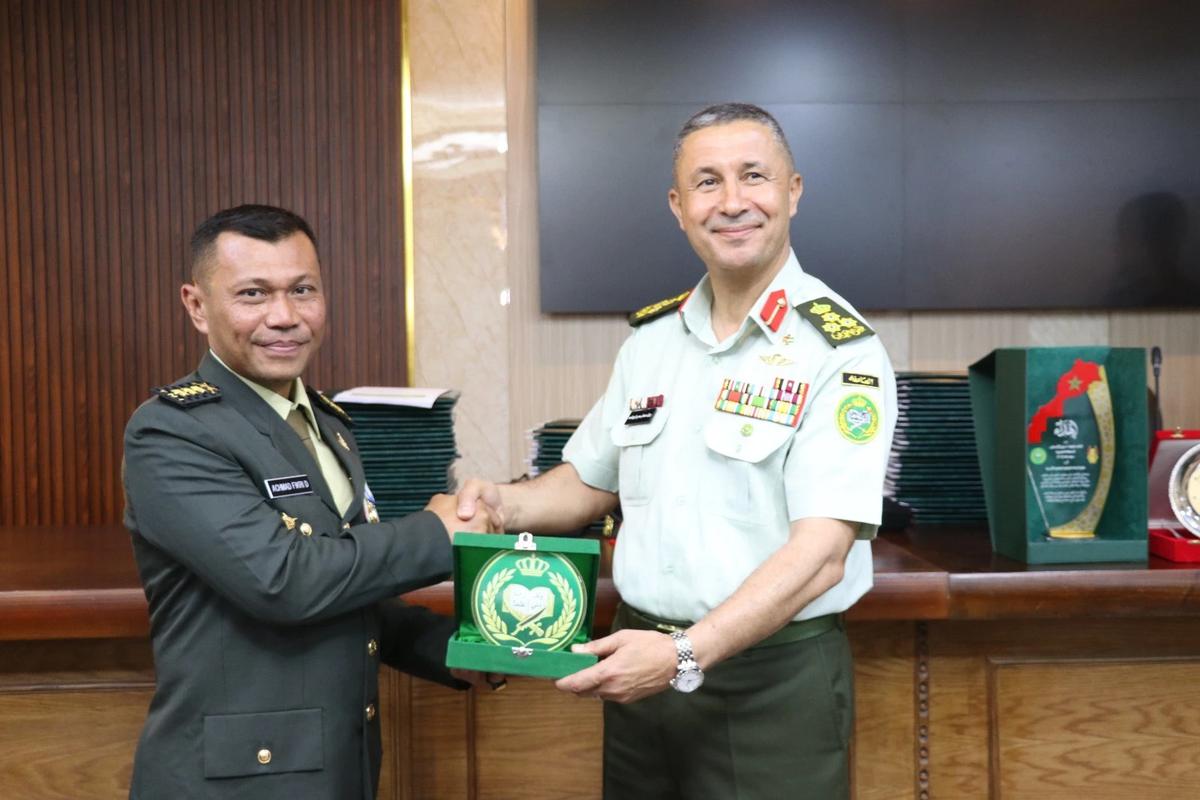 FOTO: Kolonel TNI AD Pertama Lulus Pendidikan Pertahanan Nasional Yordania