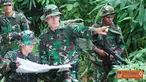 Citizen6, Kalimantan: Tim penjelajah yang merupakan bagian dari Tim Ekspedisi Khatulistiwa 2012 Sub Korwil 5 Nunukan, mulai menjelajahi hutan Simanggaris, Kabupaten Nunukan, Kalimantan Timur, Kamis (12/4). (Pengirim: Badarudin Bakri)