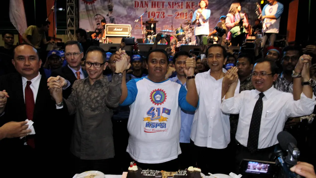 Jokowi Dielu-elukan Para Buruh di HUT KPSI