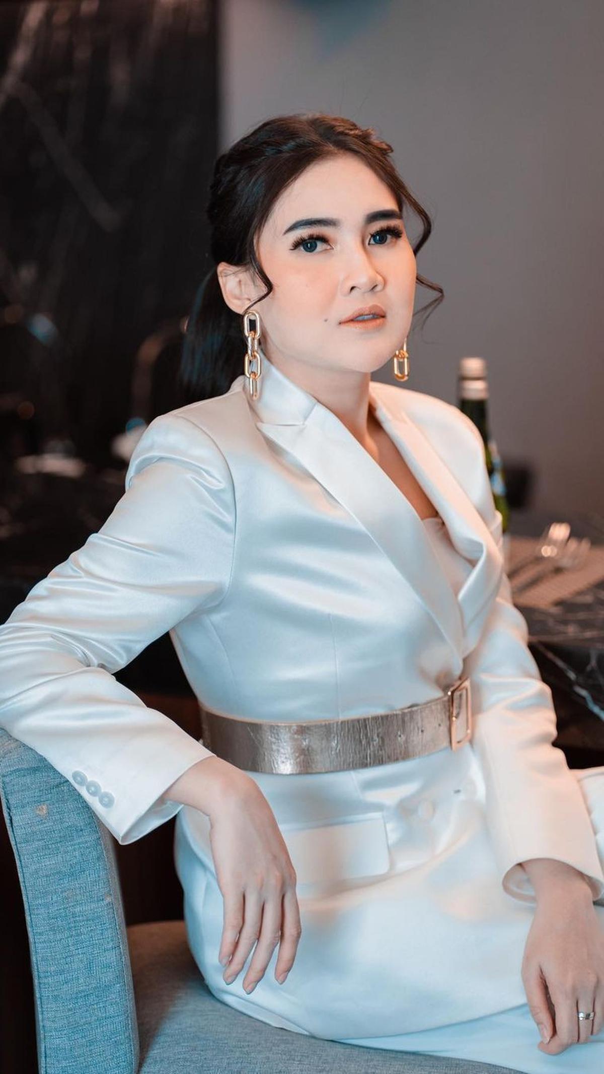 Kerap Diterpa Isu Pindah Agama <br>