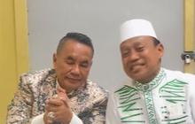 Pertemuan Dua Sahabat Lama Pengacara Super Top dengan Ulama Terkenal, Ditutup Salam Komando