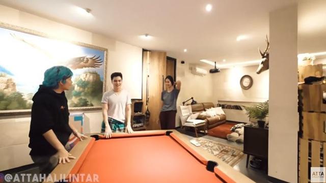 Rumah 6 Artis Ini Dilengkapi Ruang Biliar, Terlihat Mewah