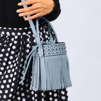 Ella & Glo eksplor gaya baru dengan suede dan fringe di koleksi terbaru (Ella & Glo)