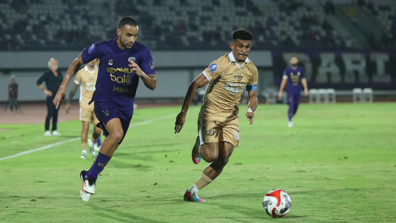 FOTO: Dewa United Taklukkan Persita dalam Derby Banten