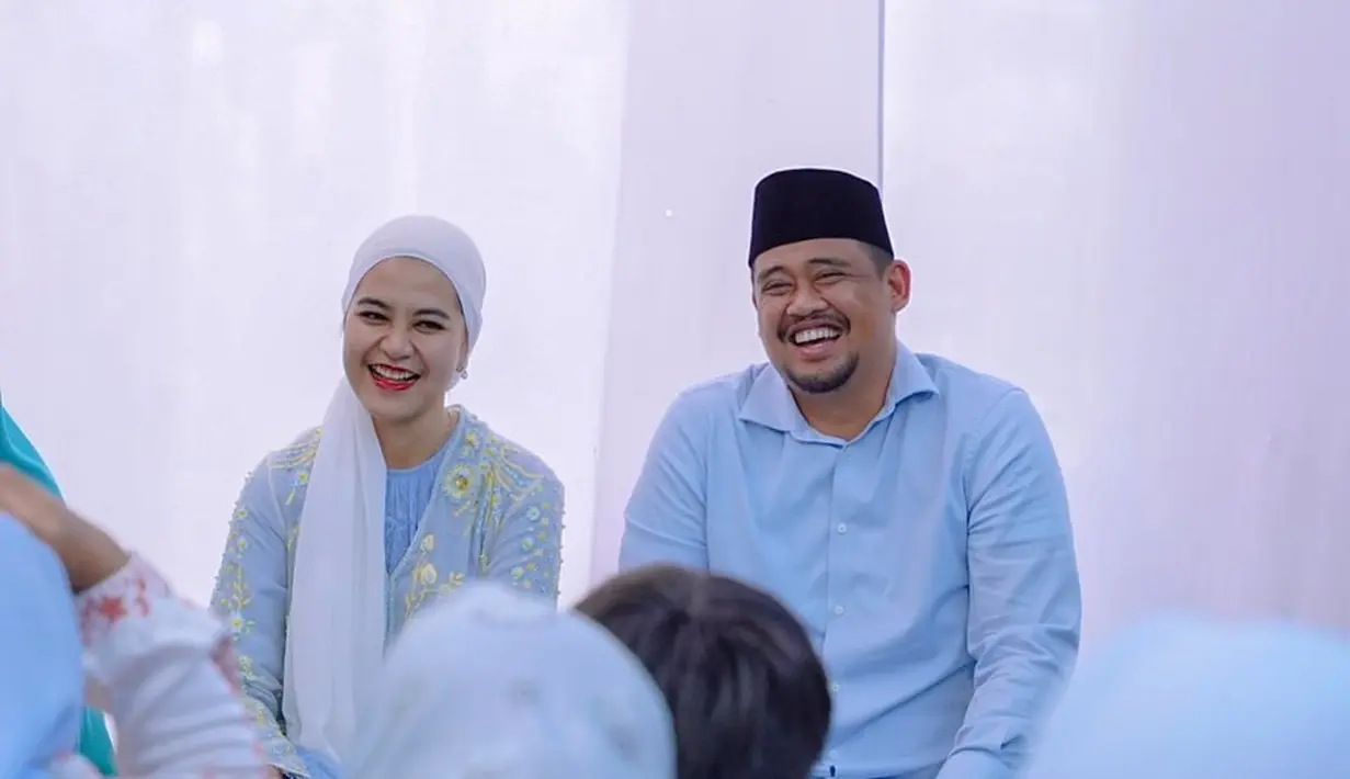 Saat deklarasi dukungan untuk sang kakak di Medan, Kahiyang menutup aurat dengan mengenakan hijab [@bobbynst]