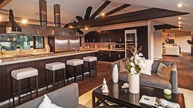 [Bintang] Chris Evans