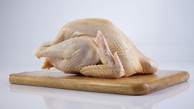 Daging Ayam Mentah Sebaiknya Dicuci atau Tidak? - Health Liputan6.com