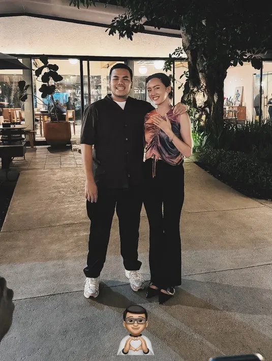 <p>Dan baru-baru ini, Nabila Sudiro dilamar oleh sang kekasih, Muhammad Ivan. Beberapa momen lamaran pun diabadikan oleh sahabat mereka. [Foto: Instagram/nabilasudiro]</p>