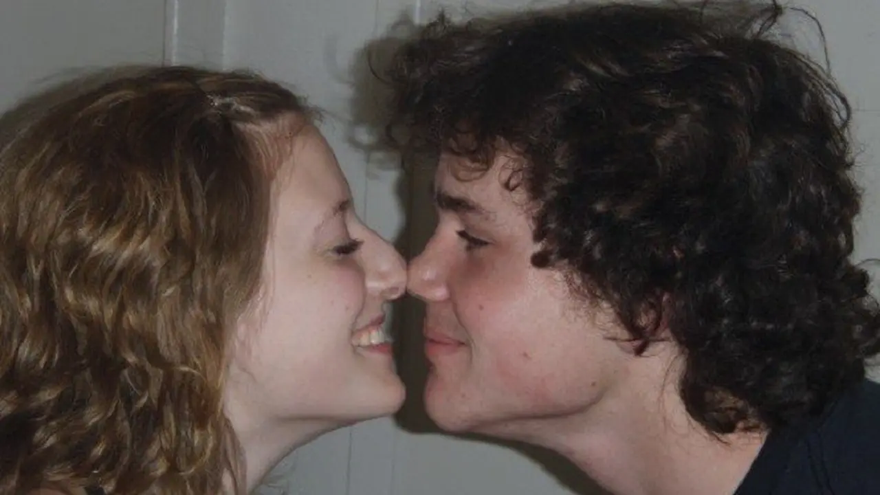 Eskimo Kiss, Sehangat Ciuman Mesra, Meski Tak Pakai Bibir