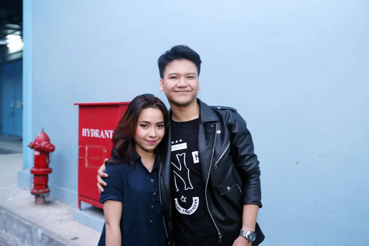 [Bintang] Ilham Smash dan Nadine Syahria