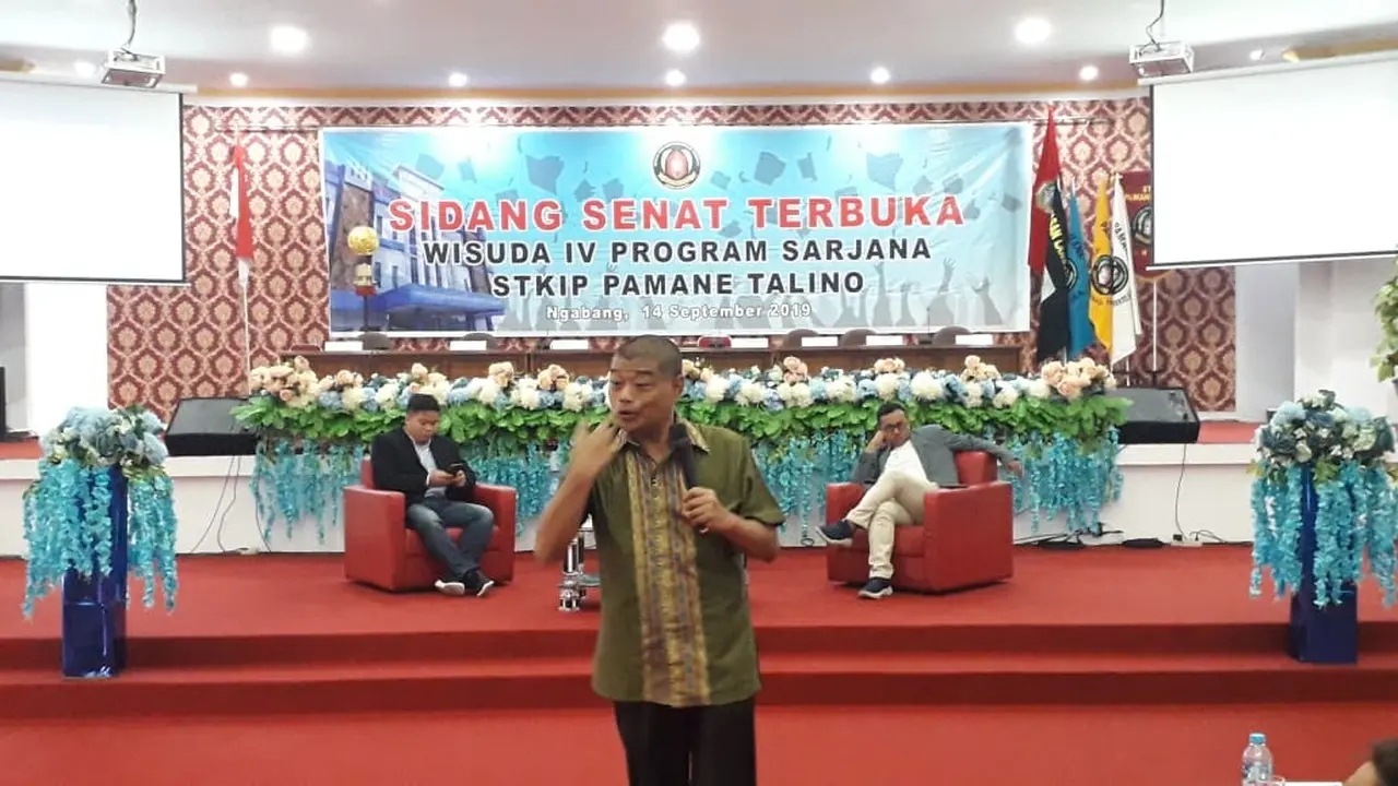 Kuliah Umum di STKIP Pamane Talino Kalbar