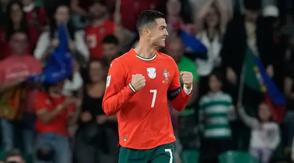 Selebrasi Cristiano Ronaldo dalam laga Kualifikasi Piala Dunia 2026 antara Portugal vs Hungaria, Rabu (15/10/2025).&nbsp;(AP Photo/Armando Franca)