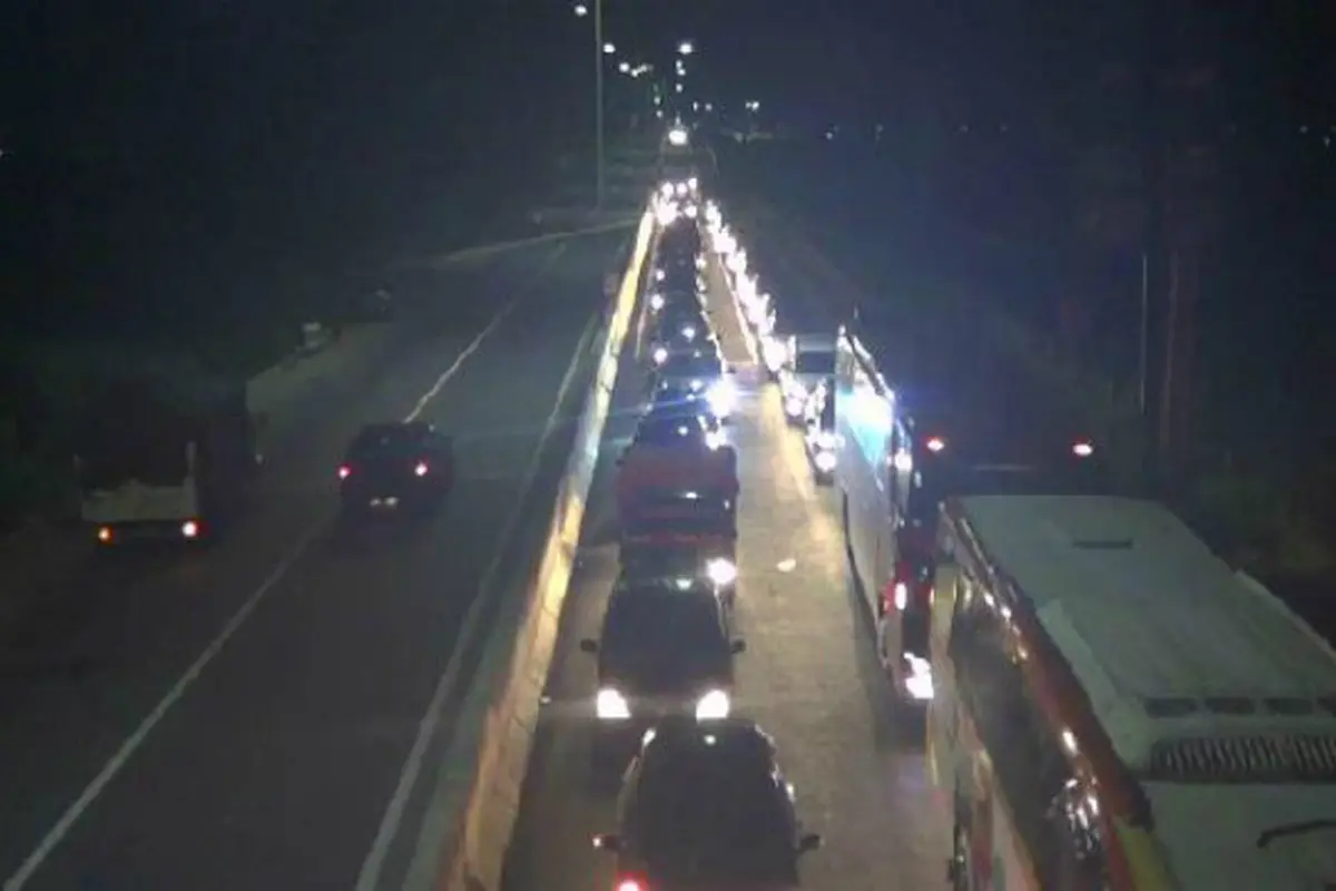 Kendaraan memadati Tol Pejagan - Brebes Timur