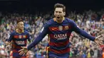 Bintang Barcelona, Lionel Messi mencetak satu gol saat timnya melumat Espanyol 5-0 pada lanjutan La Liga Spanyol pekan ke-37 di Stadion Camp Nou, (8/5/2016). (REUTERS/Albert Gea)
