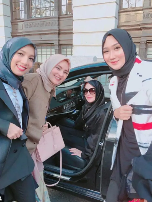 [Bintang] Lindsay Lohan