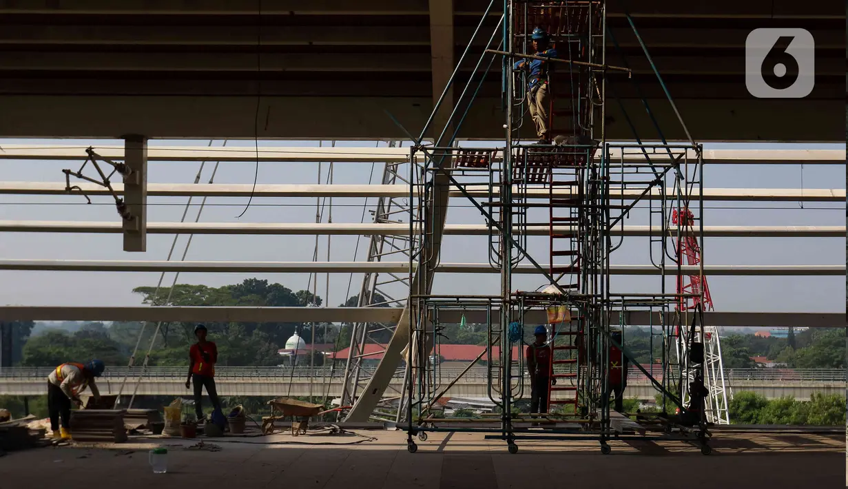 Proses pengerjaan proyek pembangunan ini masih berjalan dan terus dikebut oleh PT KCIC. (Liputan6.com/Herman Zakharia)