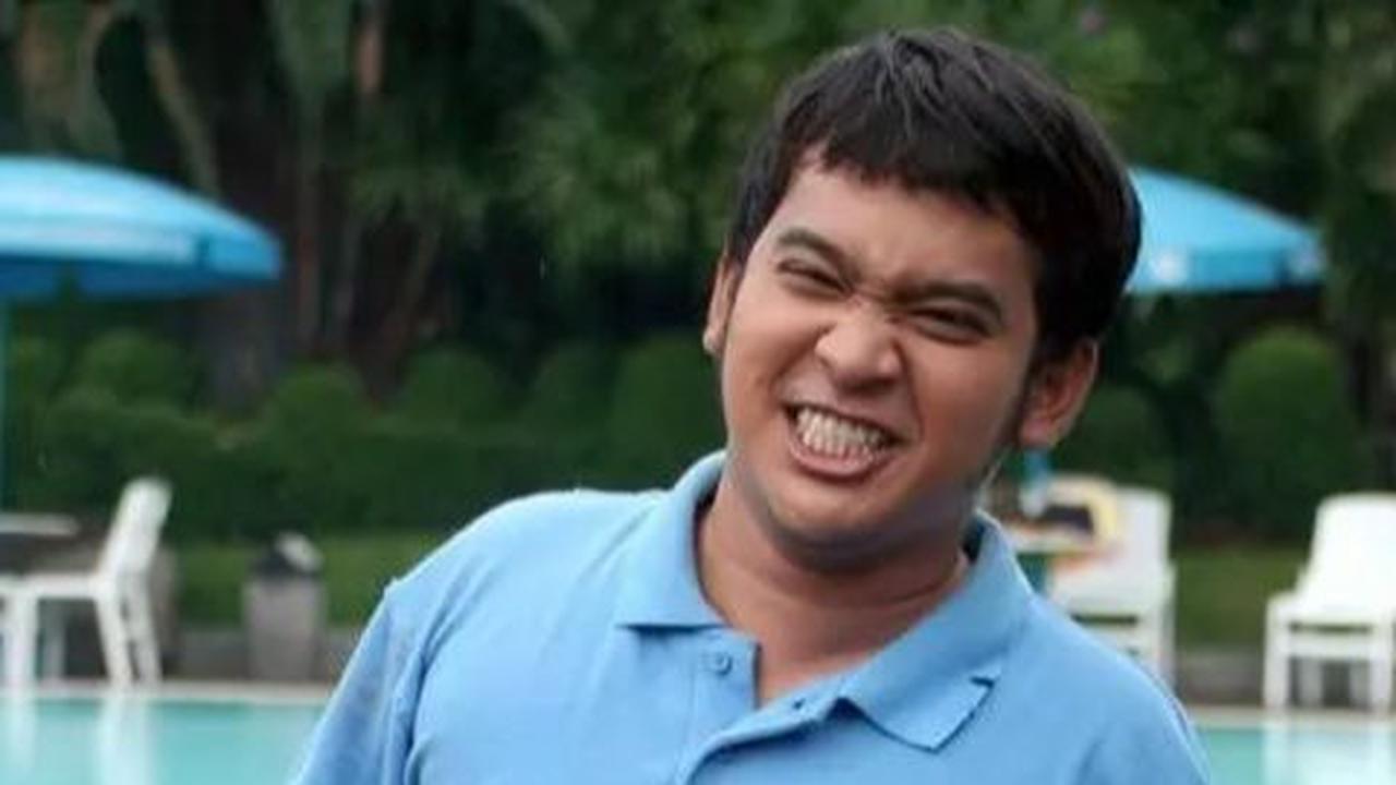 Melalui berbagai pentas panggung dan peran di sinetron, Ruben Onsu berhasil membangun namanya dan menjadi presenter top yang dikenal banyak orang.