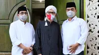 Paslon pilkada Surabaya Machfud-Mujiaman sowan ke rumah Rais Aam PBNU KH Miftachul Akhyar. (Foto:Istimewa)