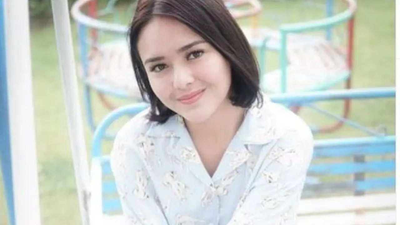 Tampilan Amanda Manopo Saat Syuting, dari Dress Murah Sampai Sepatu Rp12 Juta