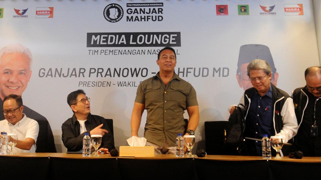 Tim Pemenangan Nasional Ganjar-Mahfud mengutuk tindakan kekerasan yang dilakukan oleh oknum aparat TNI terhadap pendukung pasangan capres-cawapres Ganjar Pranowo-Mahfud Md di Boyolali, Jawa Tengah. <br>