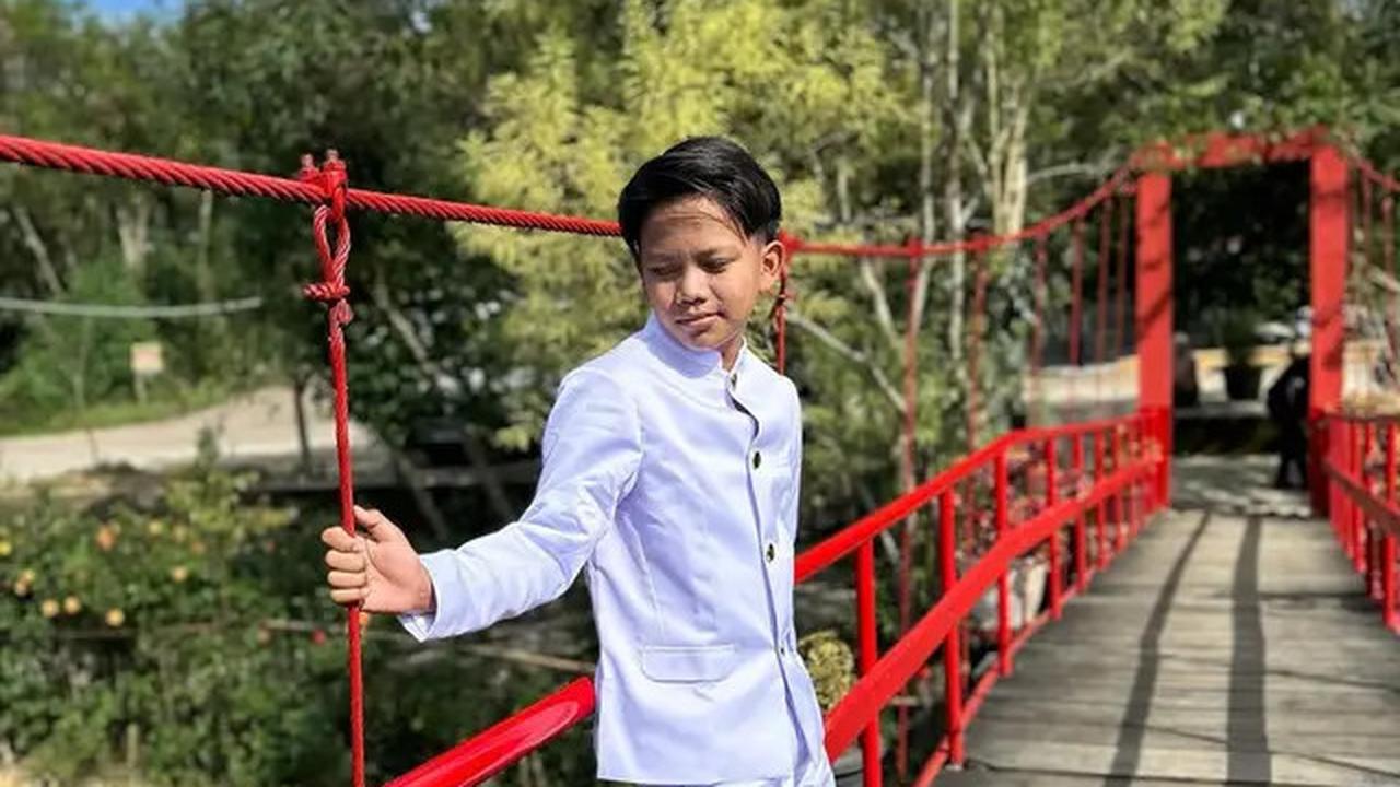 6 Potret Farel Prayoga Juara Lomba Azan di Sekolah, Suara Indah Jadi Kunci Utamanya