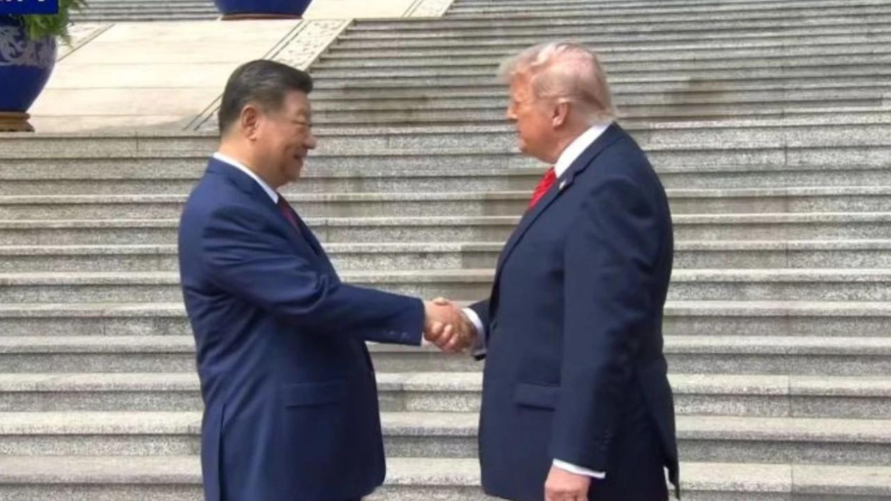 Trump Tiba di Beijing, Disambut Langsung Xi Jinping