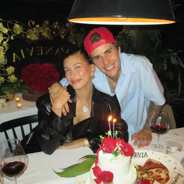 Potret Justin Bieber dan Hailey Rayakan 5 tahun Pernikahan