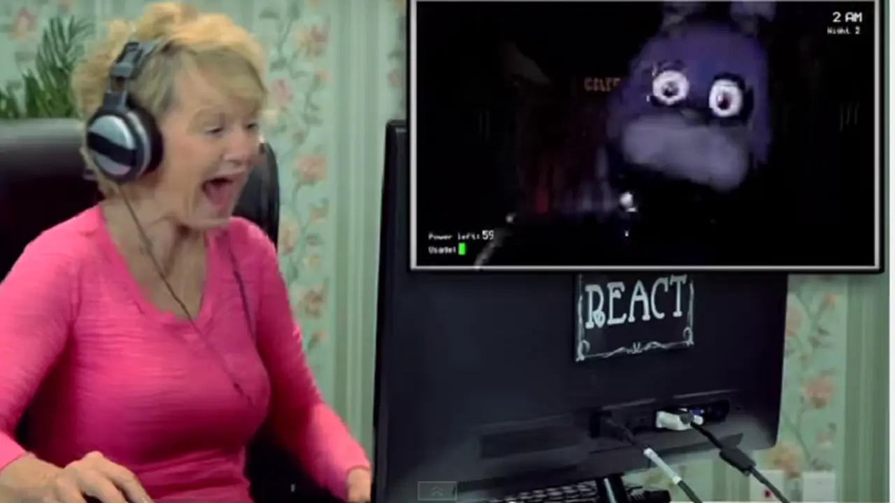 Reaksi Kocak Para Manula Main Game Horor Five Nights at Freddy's
