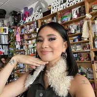 Potret Niki Zefanya saat tampil di NPR Music (Instagram/nikizefanya).