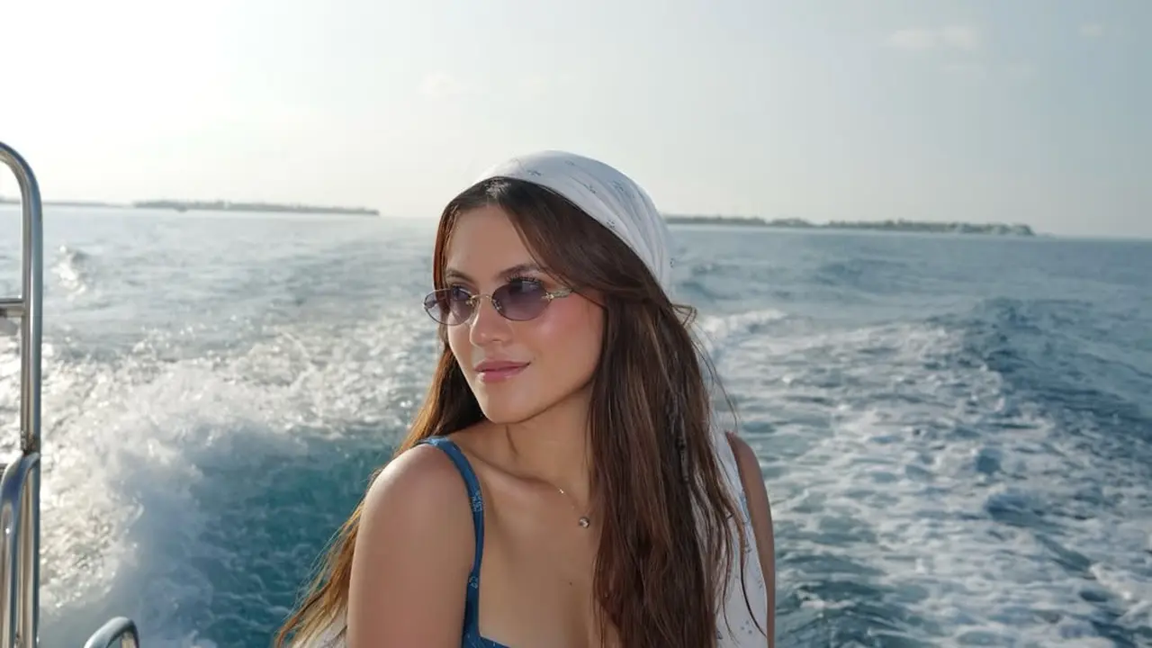 Masuk Island Era, Gaya Summer Chic ala Marsha Aruan Ini Siap Jadi Inspirasi Liburan