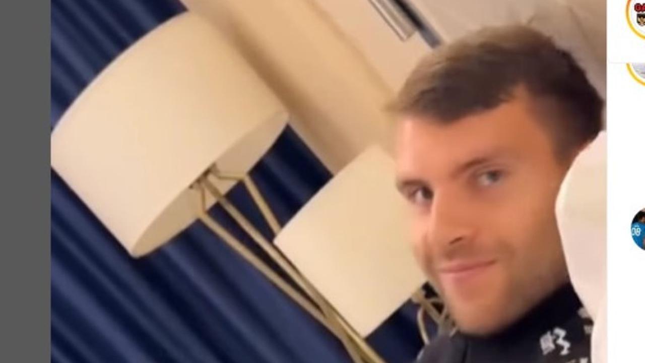 Jelang Laga Timnas Indonesia vs Bahrain, Maarten Paes Diputarkan dan Diminta Hafalkan Lagu Balonku