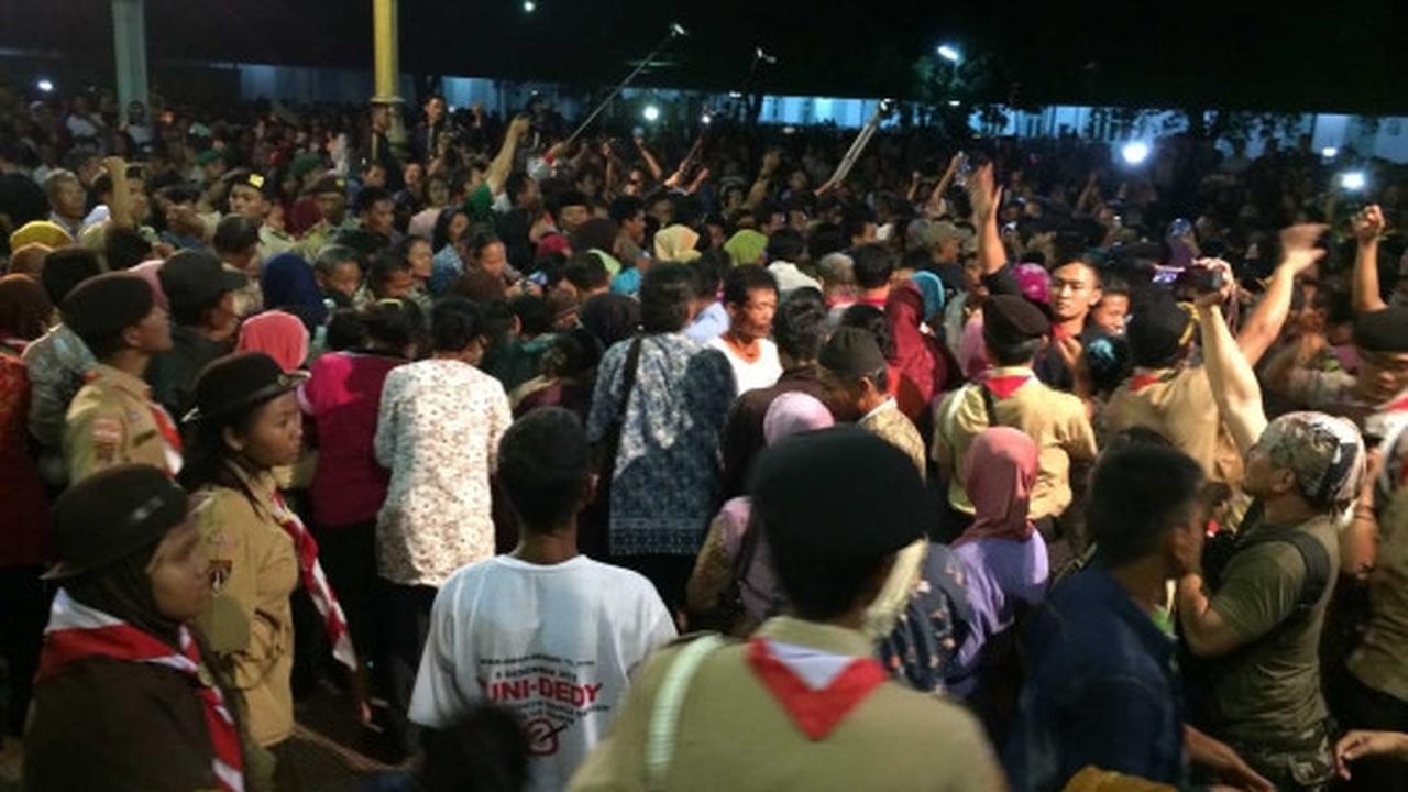 Menyaksikan kirab 1 Suro di Istana Mangkunegaran