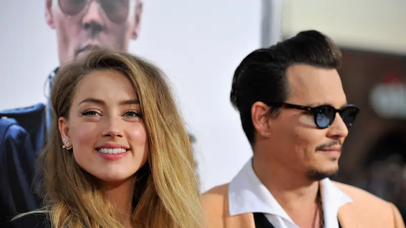 [Bintang] Johnny Depp - Amber Heard