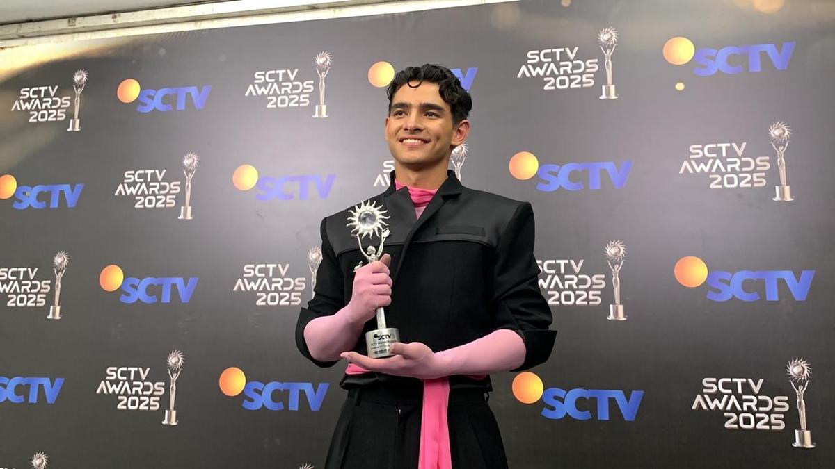 Harry Vaughan - Pemenang Kategori Aktor Utama Paling Ngetop & Pasangan Karakter Sinetron Paling Ngetop (Bersama Aqeela Calista) SCTV Awards 2025