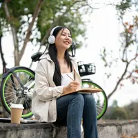 12 Kebiasaan Minimalis Tiap Zodiak di 2026 agar Hidup Lebih Tenang./Copyright depositphotos.com/bongkarngraphic