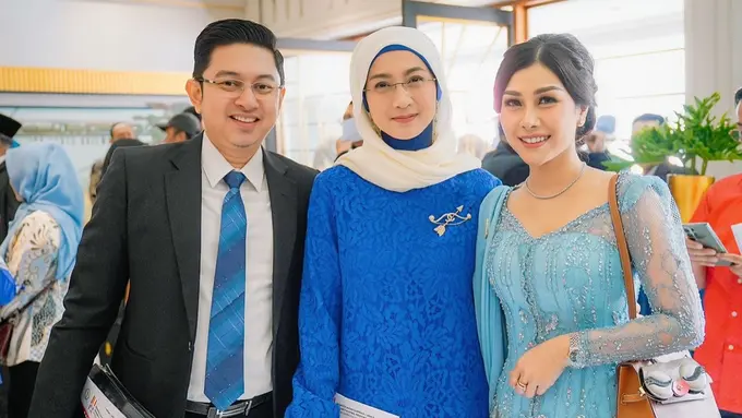 Gantikan Caleg yang Mundur, 6 Gaya Nisya Ahmad Dilantik Jadi Anggota DPRD Jawa Barat Kenakan Tas Hermes Rp500 Jutaan