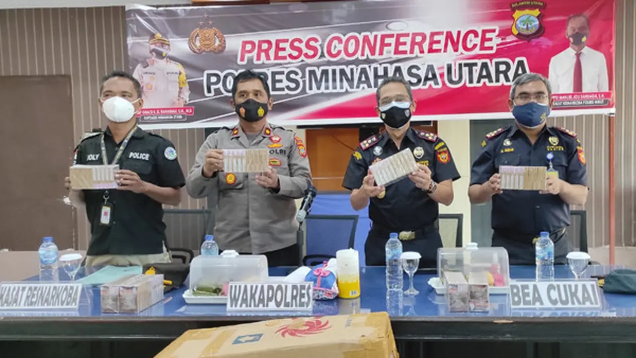 Pengungkapan kasus tersebut kemudian dibeber melalui konferensi pers di Mapolres Minahasa Utara, Sabtu (03/7/2021), bersama pihak Bea Cukai Manado dan Bitung.