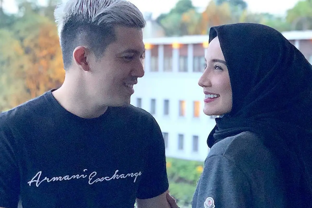 [Bintang] Zaskia Sungkar dan Irwansyah