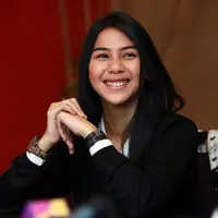 Keinginan  Adinda Thomas untuk bekerja secara professional sebagai seorang artis rupanya tidak mendapat dukungan dari sang kekasih terdahulu yang kini sudah tak ada hubungan khusus dengan Adinda. (Deki Prayoga/Bintang.com)