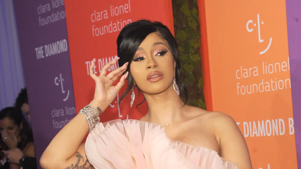 [Fimela] Cardi B
