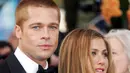 “Justin Oke dengan mereka (Brad Pitt dan Jennifer Aniston) yang menjadi teman baik. Jen hanya ingin baik-baik saja,” ucap sumber. (AFP/Bintang.com)