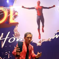 Film Spider-Man Homecoming saat ini menjadi penantian para pecinta film di seluruh penjuru dunia. Salah satunya adalah  Ibnu Jamil, ia merasa senang ketika bisa menjadi orang pertama menonton film ini. (Nurwahyunan/Bintang.com)