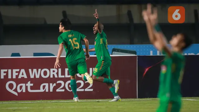 Foto: Momen-momen Menarik Saat PSS Sleman Jegal Langkah Persib Bandung ke Semifinal Piala Presiden 2022