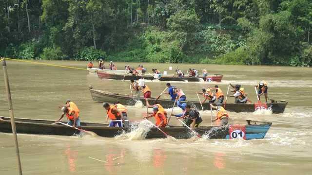 Festival Serayu, upaya masyarakat Banyumas untuk melestarikan Sungai Serayu lewat gelar wisata dan budaya. (Foto: Liputan6.com/Muhamad Ridlo)