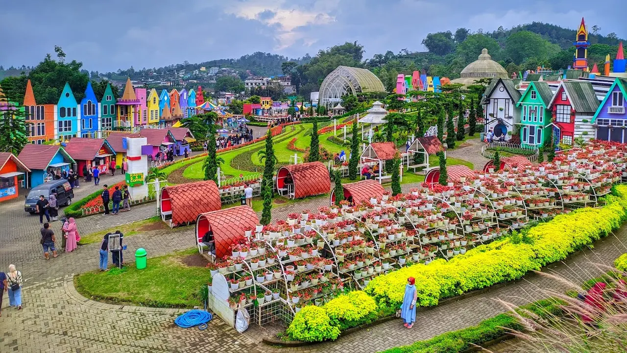 Flora Wisata Santerra de Laponte Malang