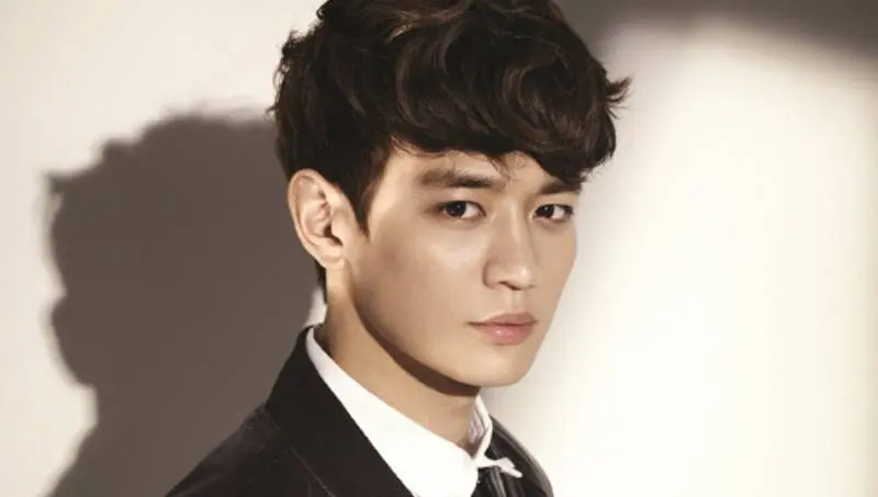 Minho SHINee (Bintang Pictures)