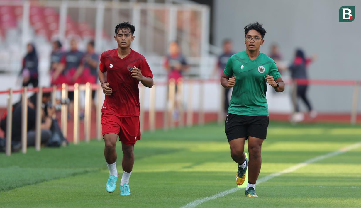 Pratama Arhan terlihat latihan terpisah di sesi latihan Timnas Indonesia jelang laga perdana Piala AFF 2022 melawan Kamboja di Stadion Gelora Bung Karno, Selasa (20/12/2022).