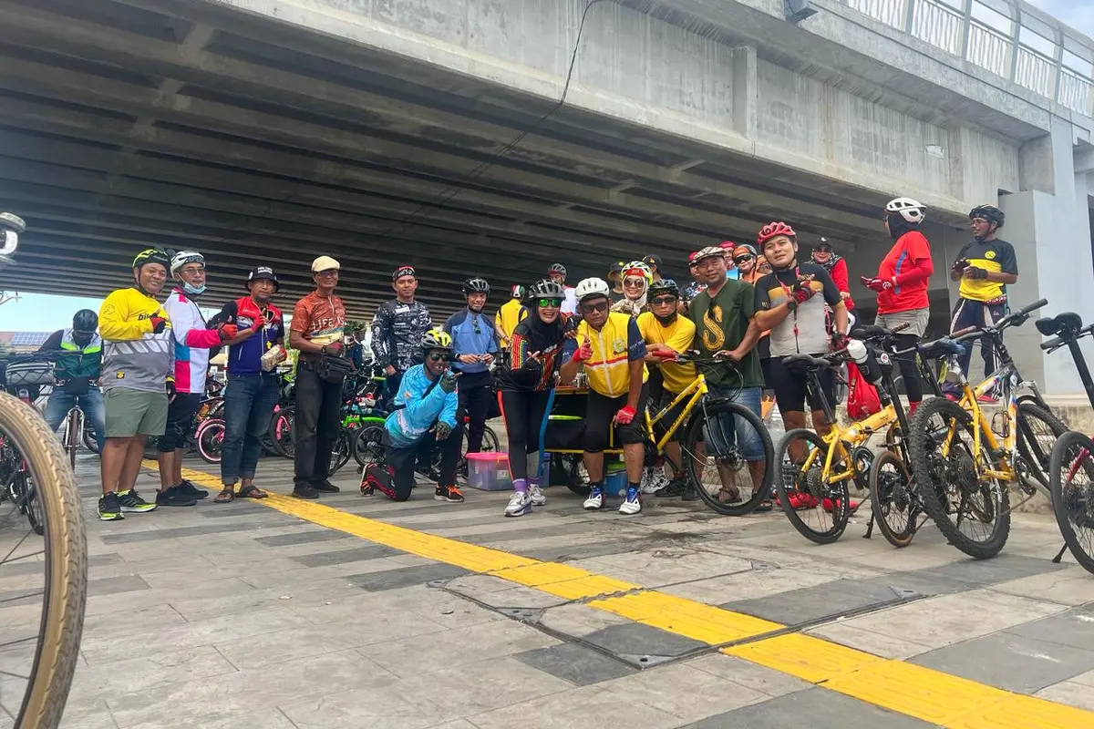 Kamis Manis Kamis Bahagia, Serunya Bike To Work Jakarta Utara Bisa