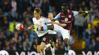 Adnan Januzaj mencetak gol untuk Mu di laga kontra Aston Villa (Reuters) 
