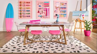 Rayakan HUT ke-60 Barbie, Airbnb Suguhkan Rumah Barbie yang Dapat Ditinggali